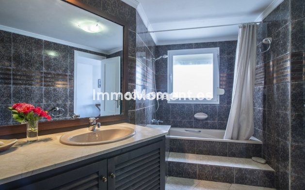 Revente - Maison mitoyenne - Estepona  - Estepona Centro