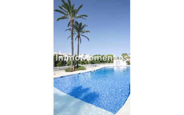 Revente - Maison mitoyenne - Estepona  - Estepona Centro