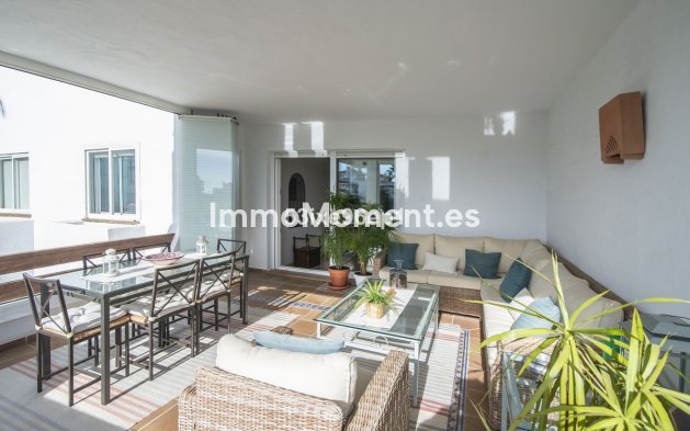 Resale - Apartment - Estepona - Selwo
