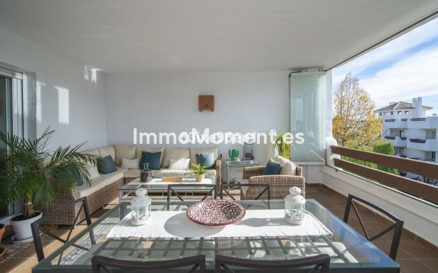 Resale - Apartment - Estepona - Selwo