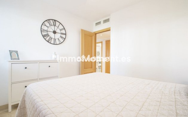 Resale - Apartment - Estepona - Selwo