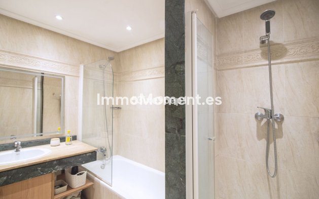 Resale - Apartment - Estepona - Selwo