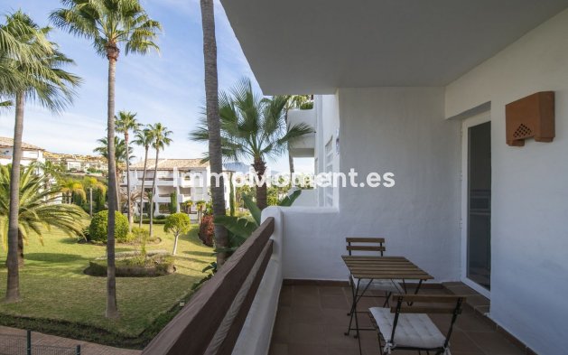 Resale - Apartment - Estepona - Selwo