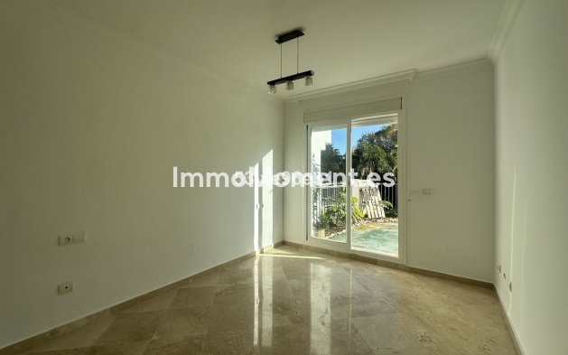 Resale - Apartment - Casares - Casares Playa