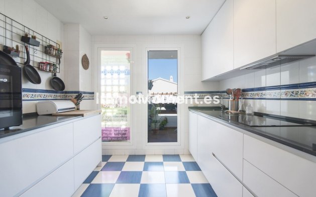 Wiederverkauf - Wohnung - Estepona  - Selwo