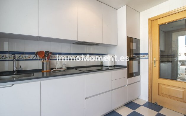 Wiederverkauf - Wohnung - Estepona  - Selwo