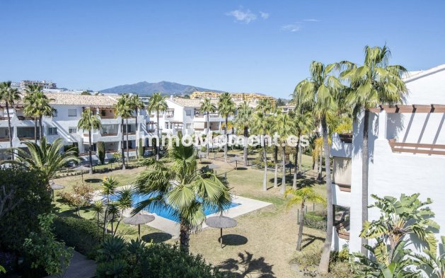 Wiederverkauf - Wohnung - Estepona  - Selwo
