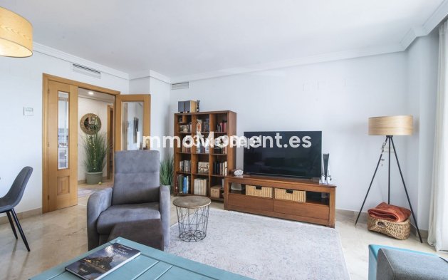 Wiederverkauf - Wohnung - Estepona  - Selwo