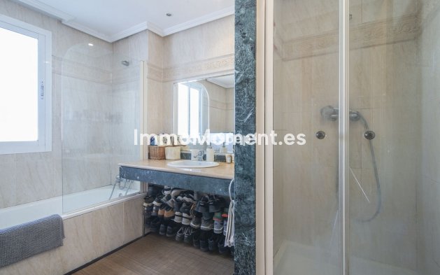 Wiederverkauf - Wohnung - Estepona  - Selwo