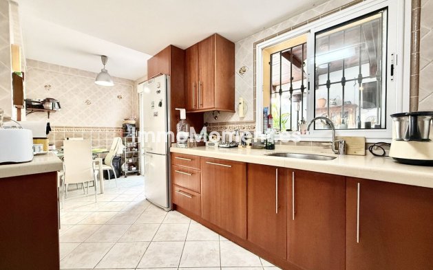 Revente - Villa - Estepona  - Estepona Centro