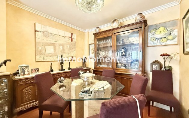 Revente - Villa - Estepona  - Estepona Centro