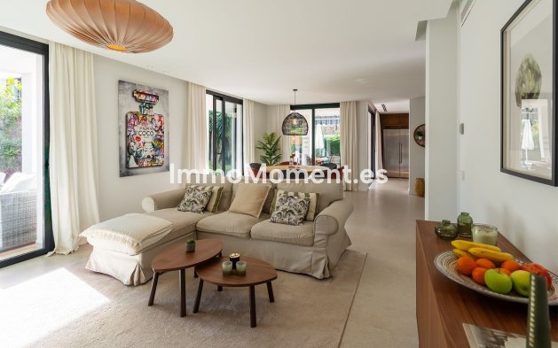 Wiederverkauf - Villa - Marbella - Nueva Andalucía