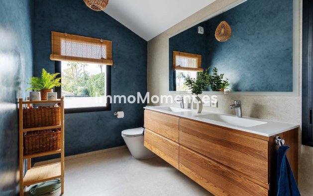 Wiederverkauf - Villa - Marbella - Nueva Andalucía