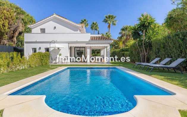 Wiederverkauf - Villa - Marbella - Nueva Andalucía