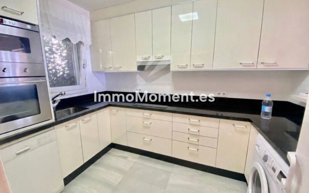 Revente - Maison mitoyenne - Estepona  - Estepona Centro