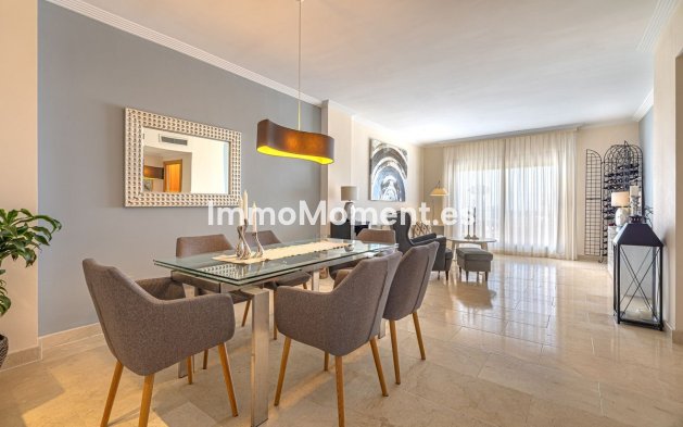 Resale - Apartment - Estepona - Selwo