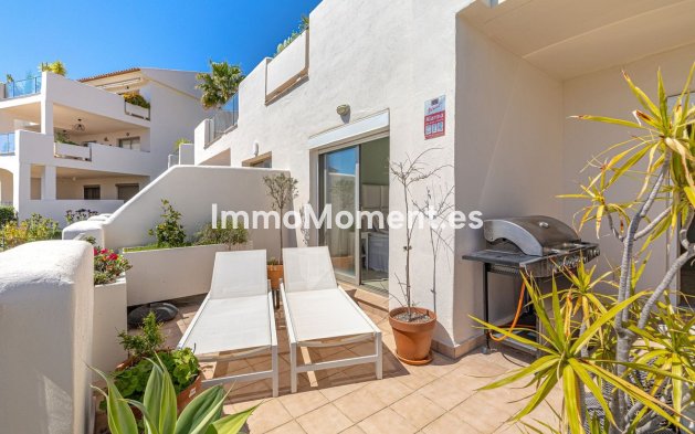 Resale - Apartment - Estepona - Selwo