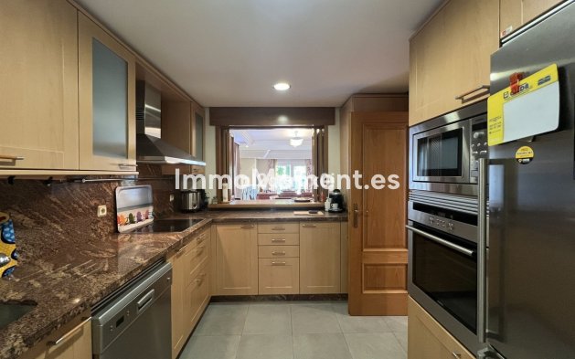 Wiederverkauf - Villa - Estepona  - Costalita