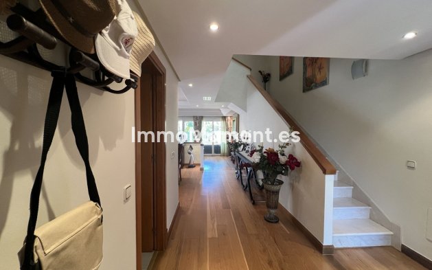 Wiederverkauf - Villa - Estepona  - Costalita