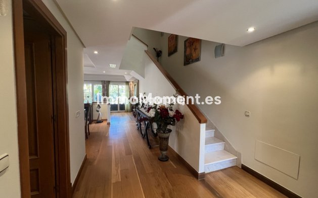 Wiederverkauf - Villa - Estepona  - Costalita