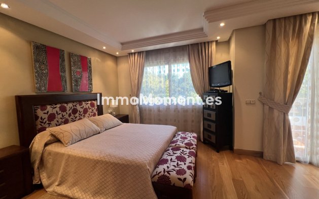 Wiederverkauf - Villa - Estepona  - Costalita