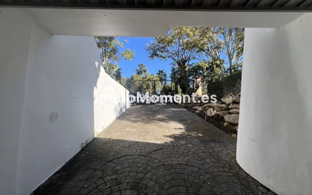 Wiederverkauf - Villa - Estepona  - Costalita