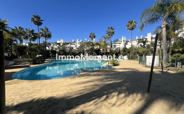 Wiederverkauf - Villa - Estepona  - Costalita