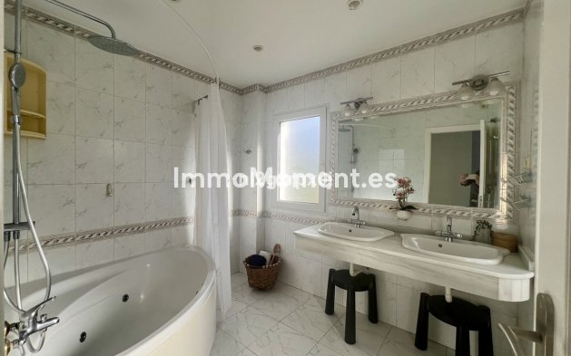 Wiederverkauf - Villa - Marbella - Reserva de Marbella