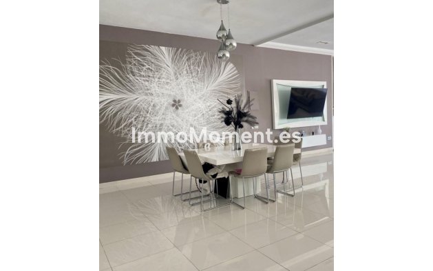 Wiederverkauf - Villa - Marbella - Nueva Andalucía