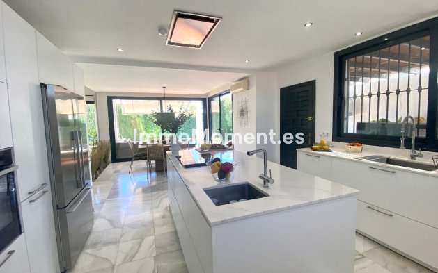 Revente - Villa - Marbella - Nueva Andalucía