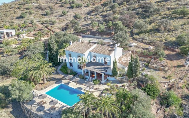 Reventa - Casa de campo - Interior  - Alora