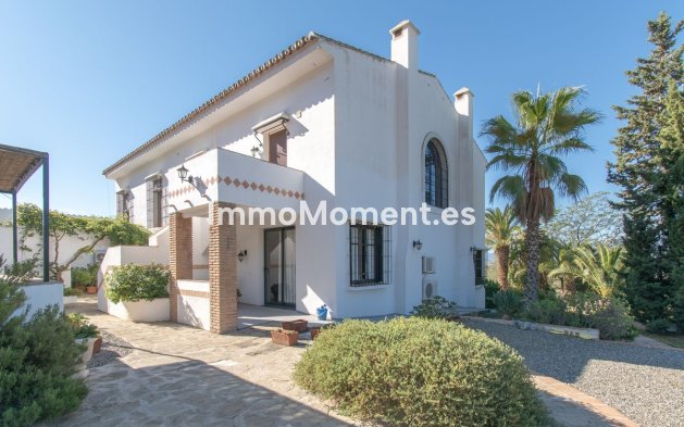 Reventa - Casa de campo - Interior  - Alora