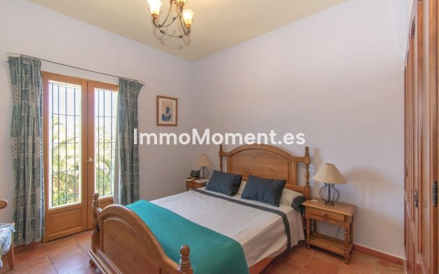 Reventa - Casa de campo - Interior  - Alora