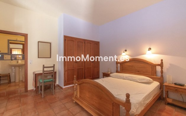 Reventa - Casa de campo - Interior  - Alora