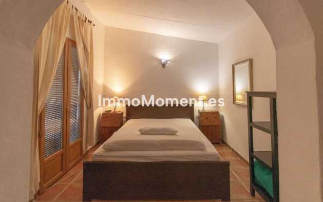 Reventa - Casa de campo - Interior  - Alora