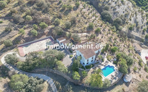 Reventa - Casa de campo - Interior  - Alora