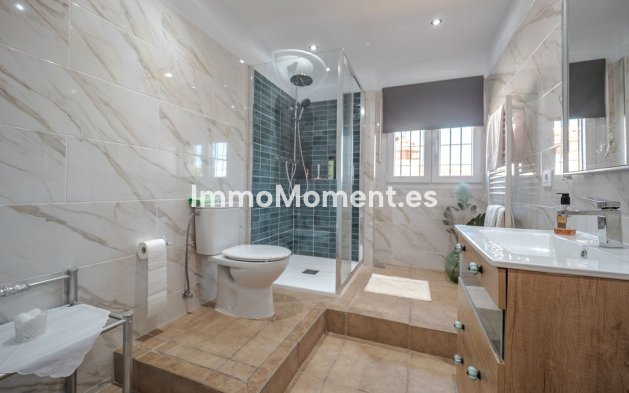 Bestaande woning - Villa - Binnenland  - Alhaurín el Grande Centro