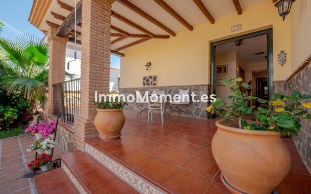 Bestaande woning - Villa - Binnenland  - Alhaurín el Grande Centro