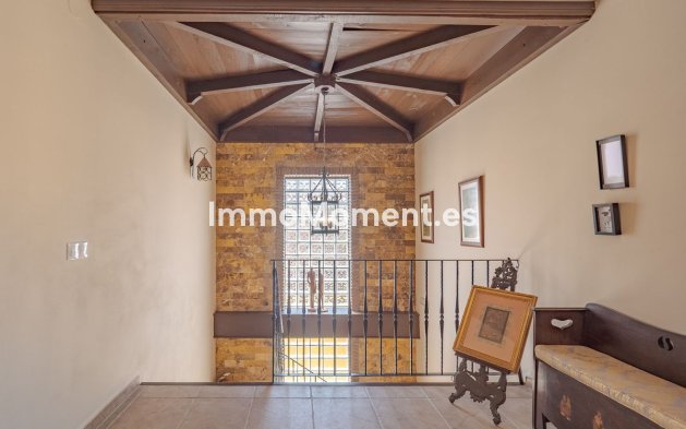 Bestaande woning - Villa - Binnenland  - Alhaurín el Grande Centro