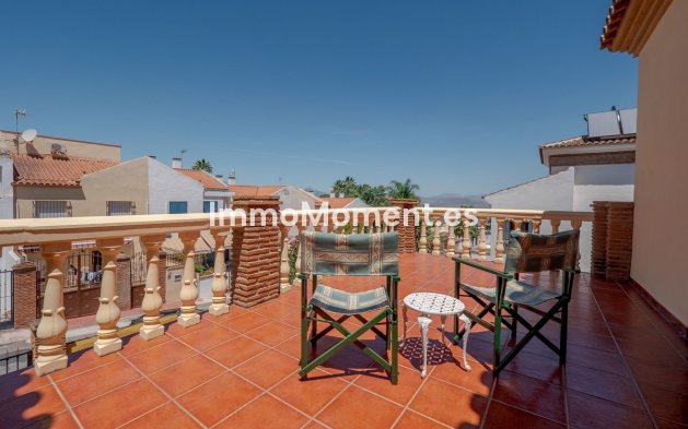 Bestaande woning - Villa - Binnenland  - Alhaurín el Grande Centro