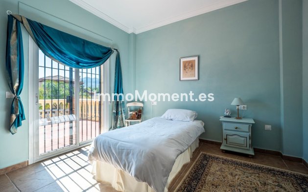 Bestaande woning - Villa - Binnenland  - Alhaurín el Grande Centro