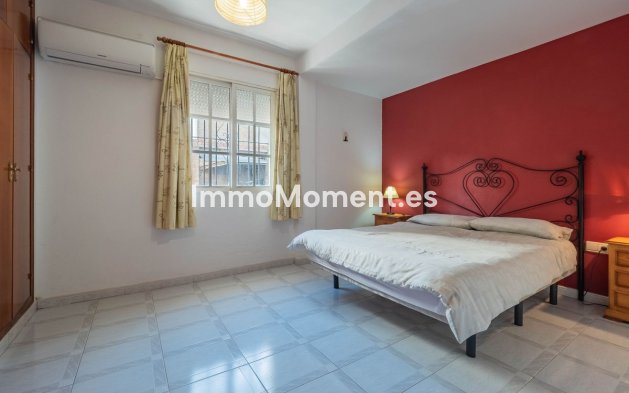 Wiederverkauf - Wohnung -   Inländisch - Alhaurín el Grande Centro