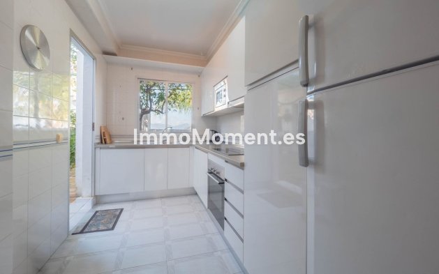 Wiederverkauf - Wohnung -   Inländisch - Alhaurín el Grande Centro