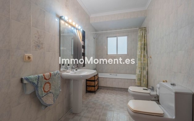 Wiederverkauf - Wohnung -   Inländisch - Alhaurín el Grande Centro