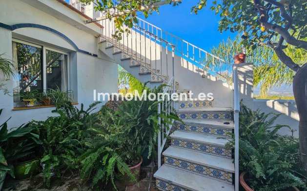 Wiederverkauf - Wohnung -   Inländisch - Alhaurín el Grande Centro