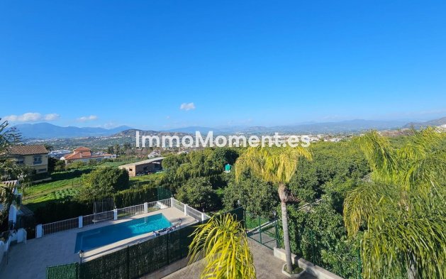 Wiederverkauf - Wohnung -   Inländisch - Alhaurín el Grande Centro