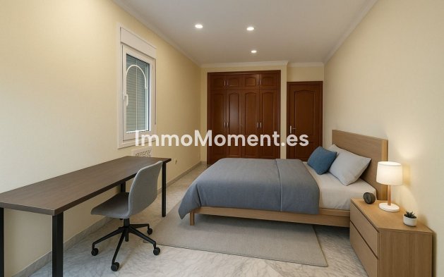 Wiederverkauf - Villa -   Inländisch - Alhaurín de la Torre