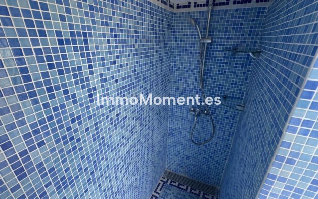 Wiederverkauf - Villa -   Inländisch - Alhaurín de la Torre