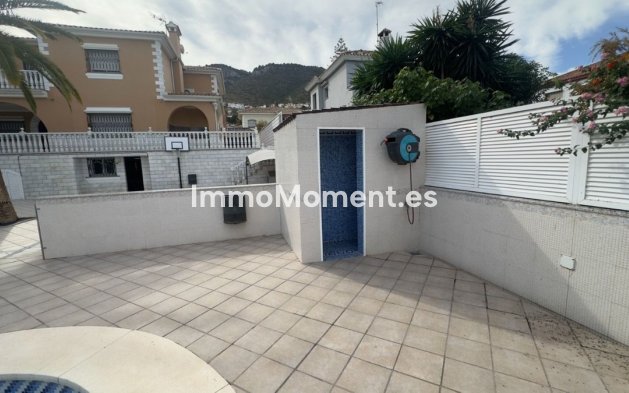 Wiederverkauf - Villa -   Inländisch - Alhaurín de la Torre