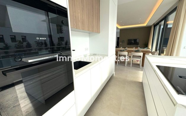 Wiederverkauf - Villa - Estepona  - Estepona Centro